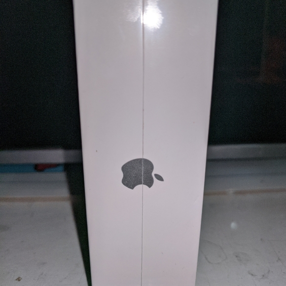 APPLE Airpod with charing case Limited Quantity - Picture 3 of 3